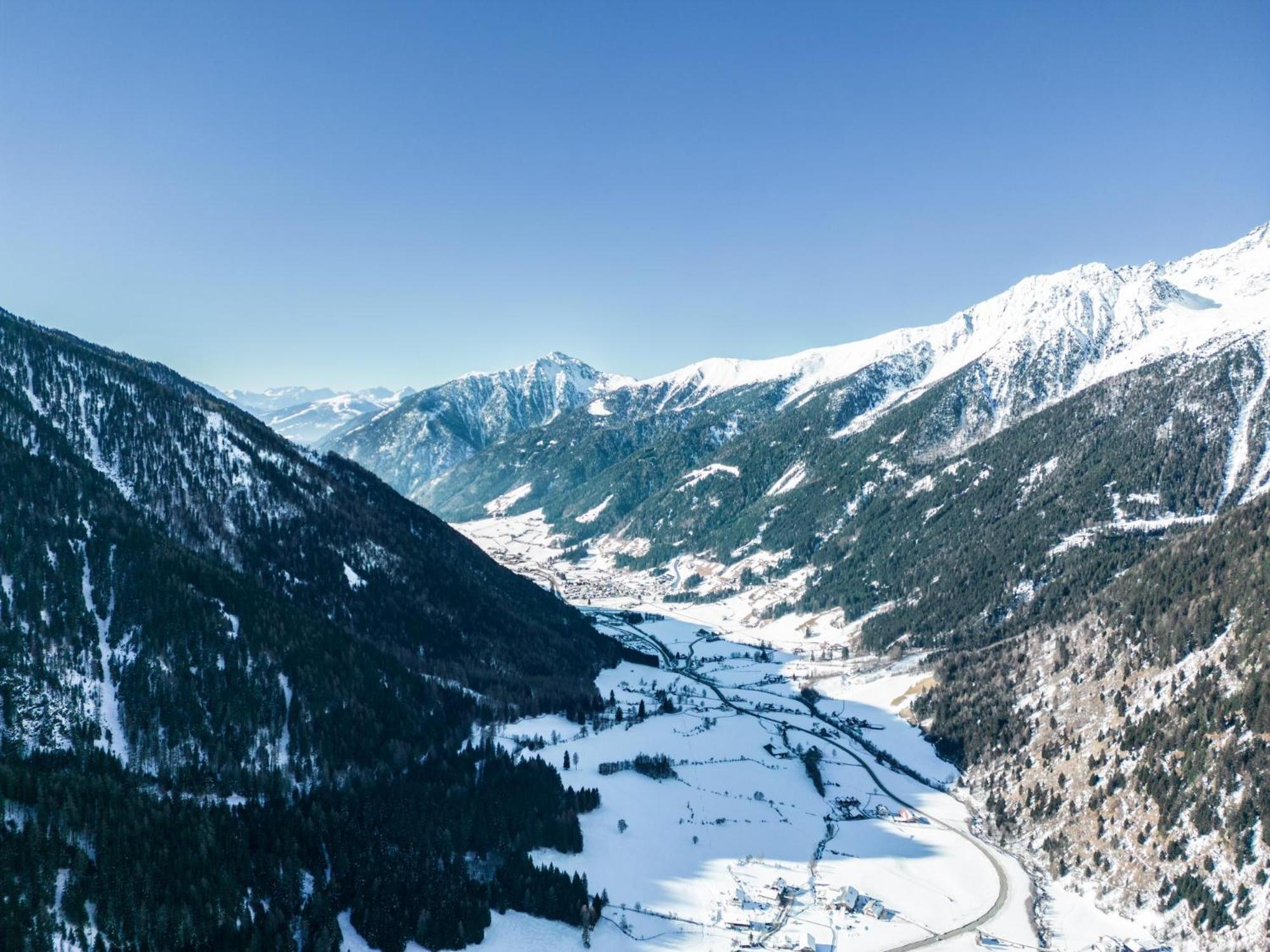 Falkensteiner Hotel Antholz - Adults Only Bagian luar foto