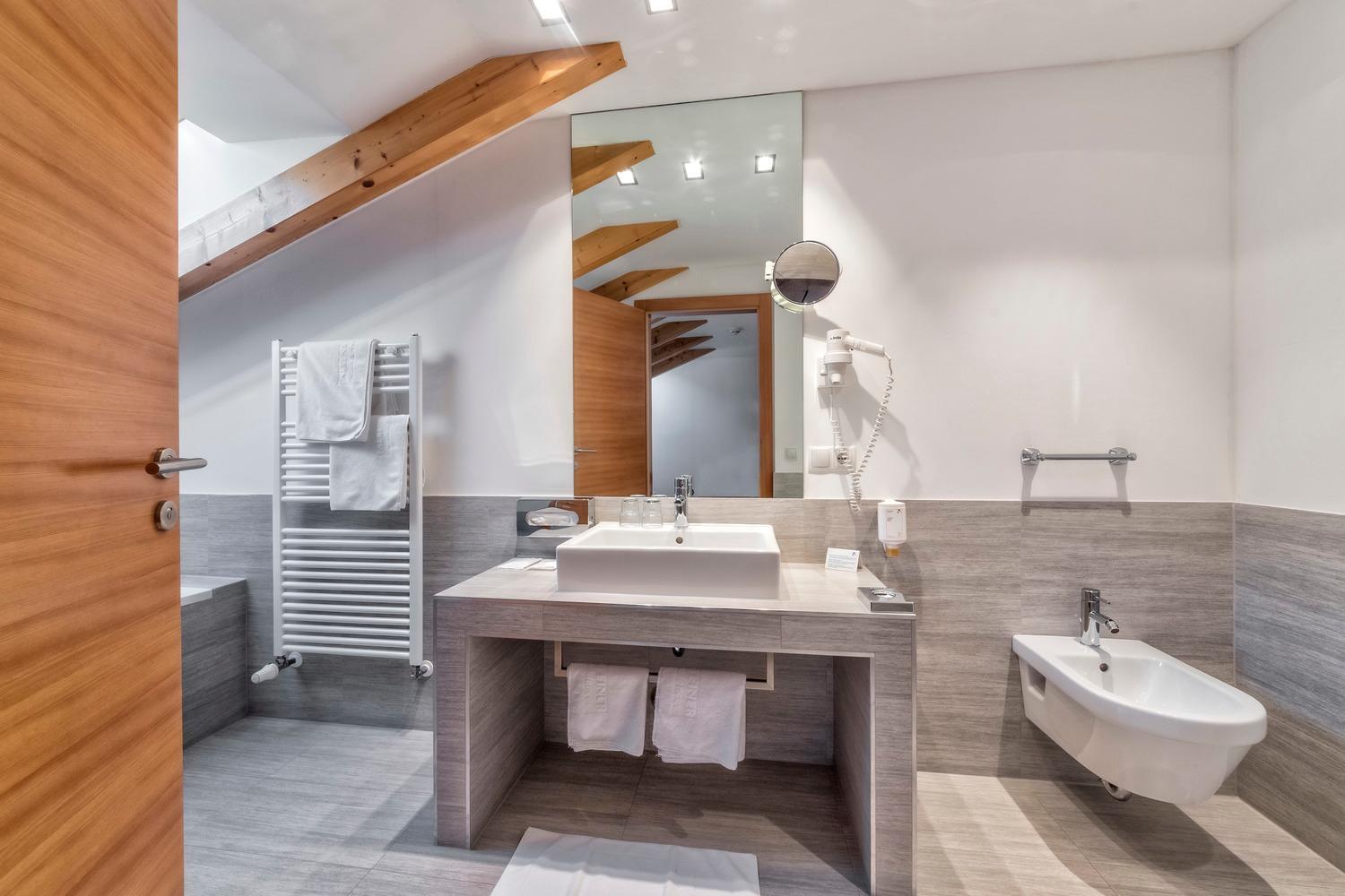 Falkensteiner Hotel Antholz - Adults Only Bagian luar foto
